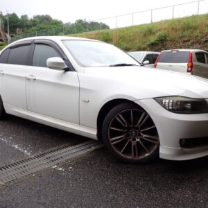 BMW 3 SERIES – 2011 – 4