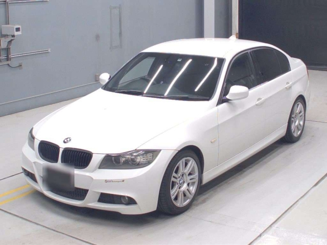 BMW 3 SERIES – 2011 – 4
