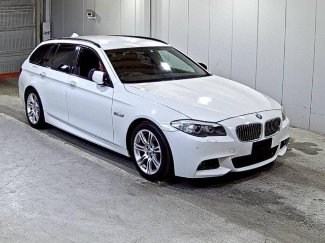 BMW 5 SERIES – 2010 – 4