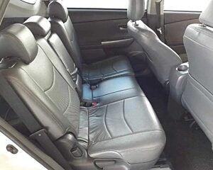 TOYOTA PRIUS ALPHA ZVW40W 2013